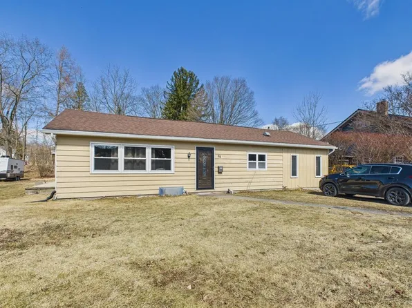 83 1st St, Canton, PA 17724