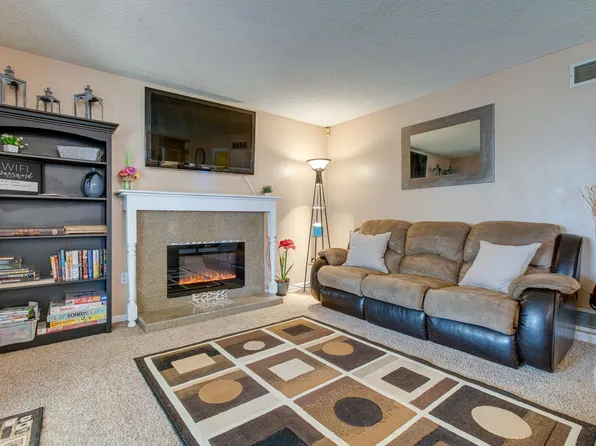 2229 S Elkhart St, Aurora, CO 80014