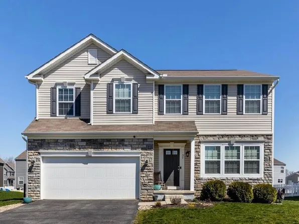 37 Burroughs Dr, Ashville, OH 43103