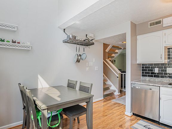 2nd image of 1552 Englewood Pl