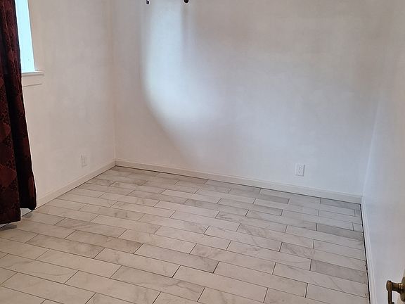 4th image of 5013 N 22nd Ave Unit 4