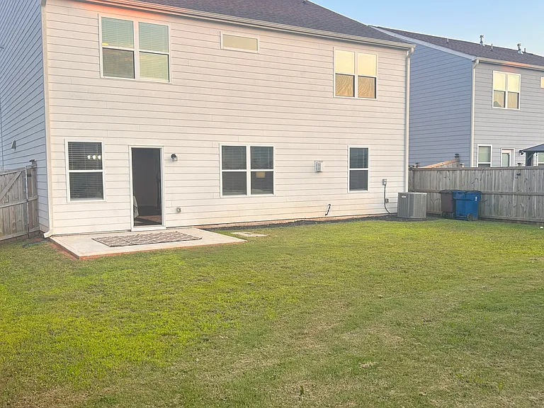 828 Royal Red Ct — Photo 46