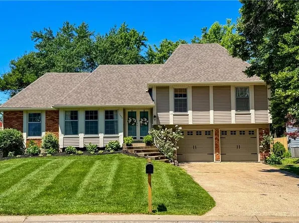 7822 Westgate Dr, Lenexa, KS 66216