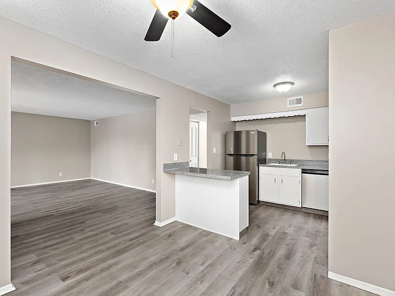 Havencroft Apartments — Photo 4