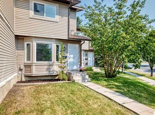 11 W Falshire Ter NE, Calgary, AB T3J 3B1