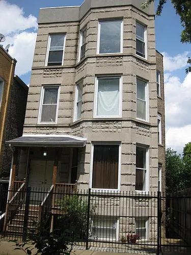 2628 W Thomas St #3 Photo 1