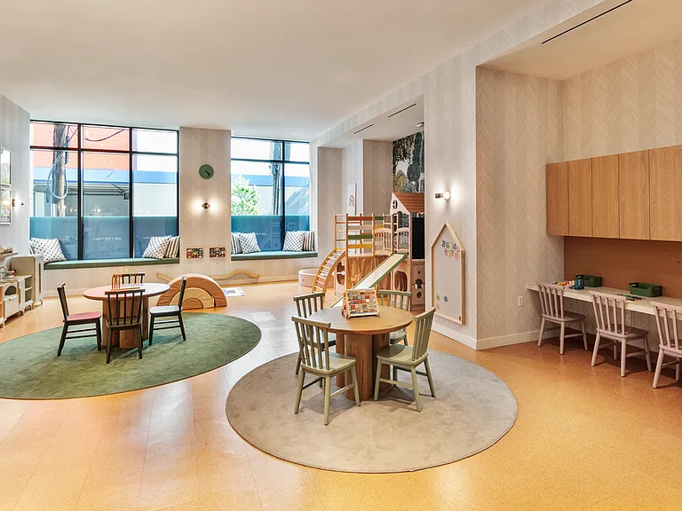 11 Ocean Pkwy #Penthouse 102 — Photo 11