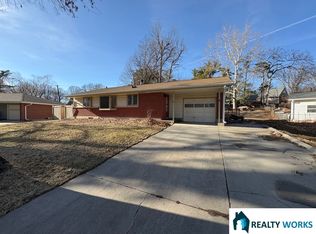 1825 Rusty Ln, Lincoln, NE 68506