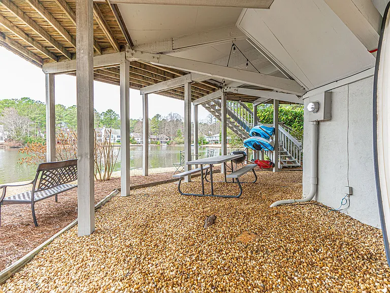 Sugar Gum Ln — Photo 20