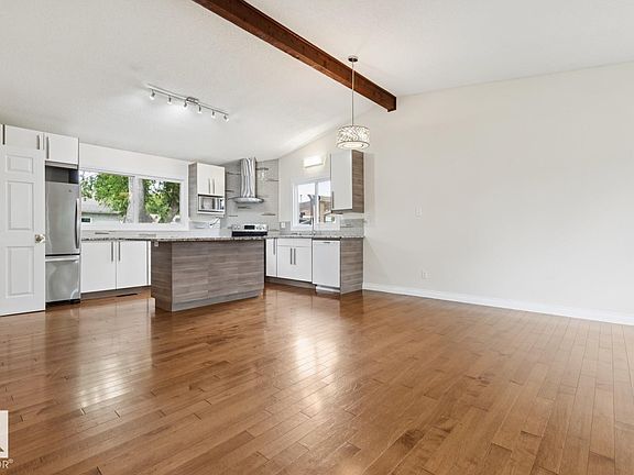 4th image of 8803 25a Ave NW