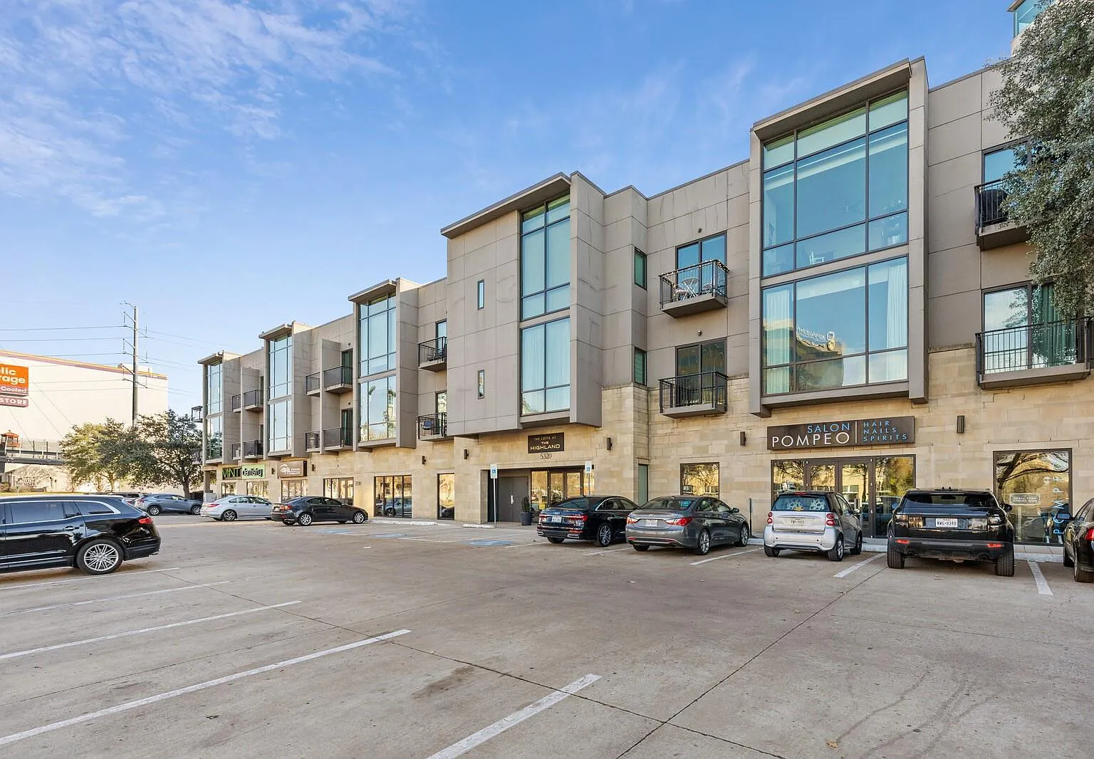 1 bed, 1083 sqft, $2,650 — Photo 2