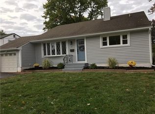 2 Farrell Ave, Colonia, NJ 07067