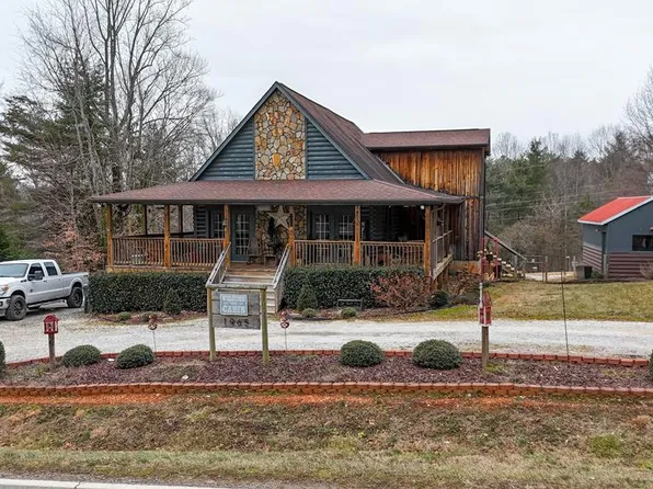 1965 Ararat Hwy, Ararat, VA 24053