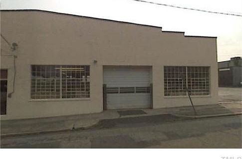 2nd image of 815 W Morgan St