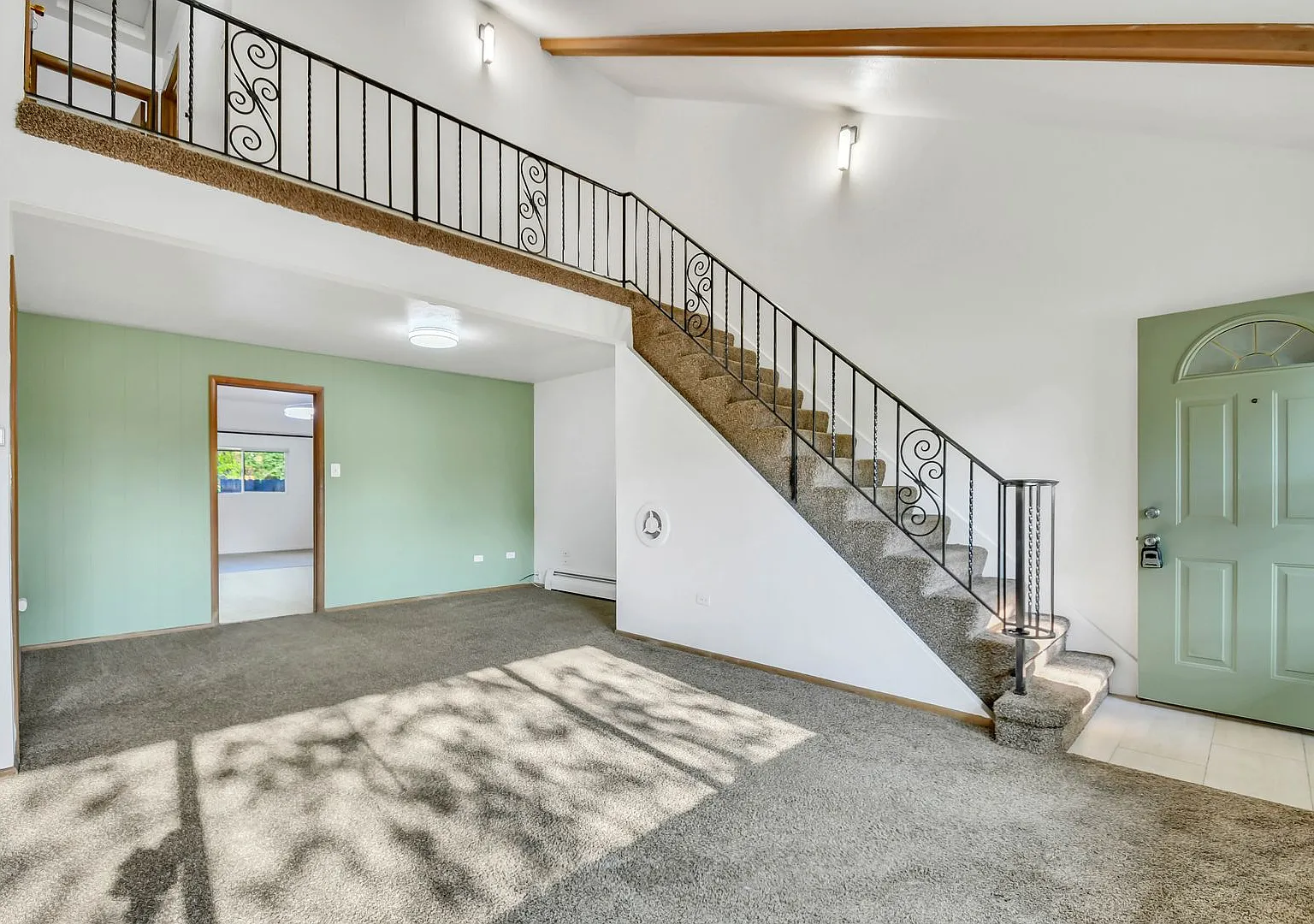 Nice Home in Golden — Photo 2