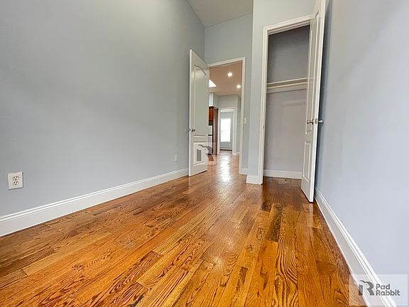 2nd image of 402 Chauncey St #3