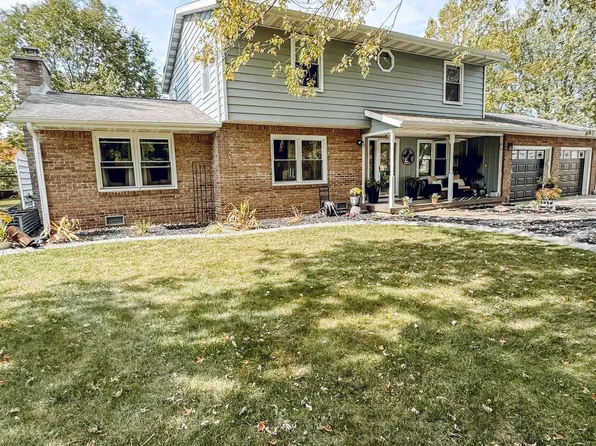 5924 Look Out Dr, West Lafayette, IN 47906