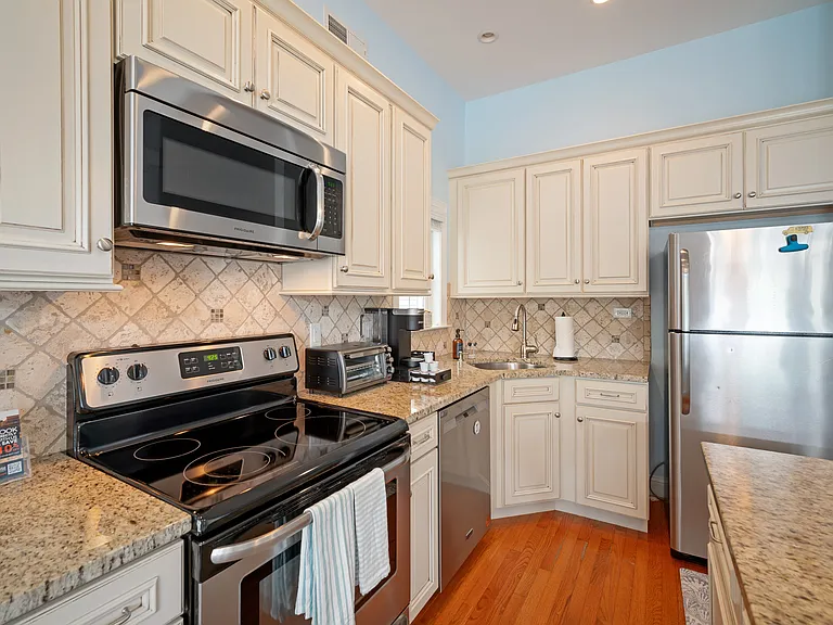 2720 Asbury Ave #1 — Photo 27
