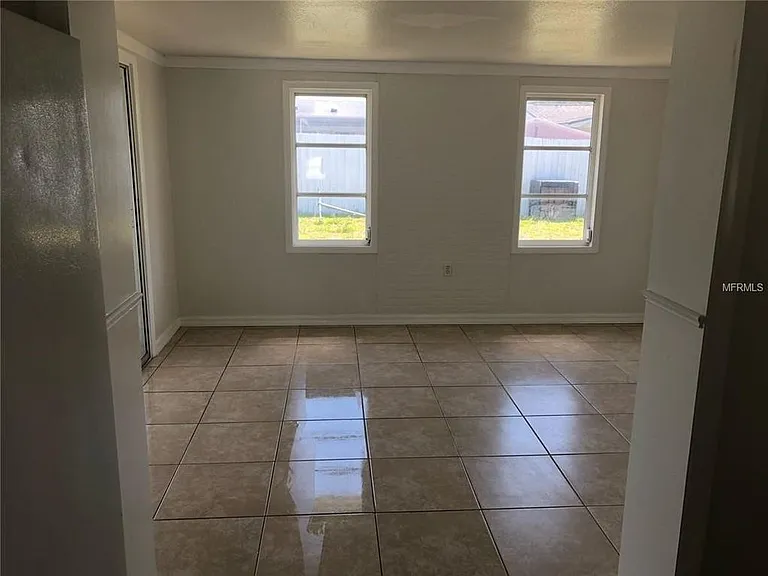 10110 Cherry Creek Ln — Photo 13
