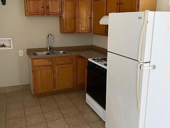 2nd image of 2603 NW Frances St #B