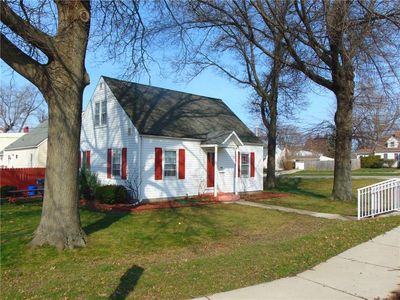 1202 Chelsea Ave, Erie, PA, 16505