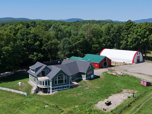 627 Old Coach Road, Lyndon, VT 05851