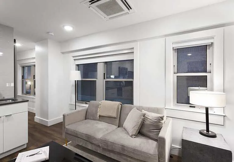The Netherland Apartments — Photo 12