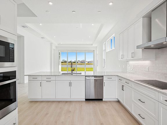 3rd image of 8443 SW Cantante Way