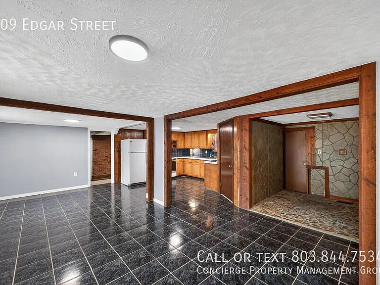 209 Edgar St — Photo 7