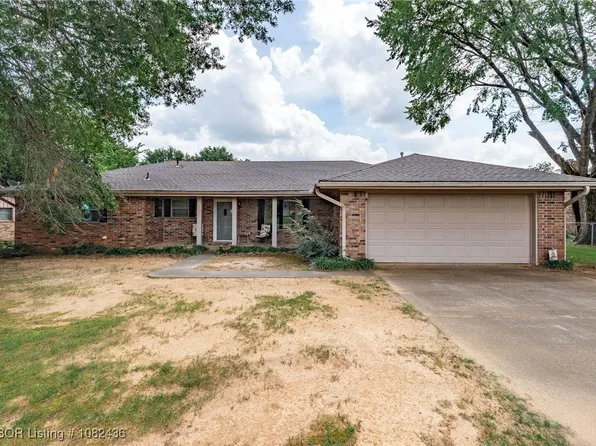 103 Wedgewood Dr, Poteau, OK 74953