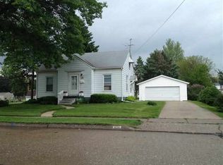 1626 W 34th St, Davenport, IA 52806