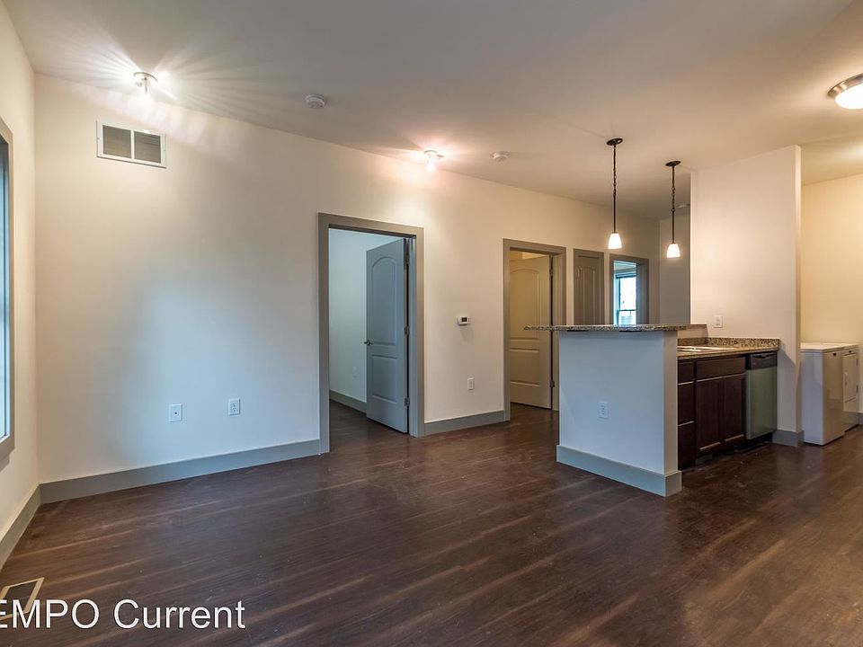 1st image of 631 N College Ave #A