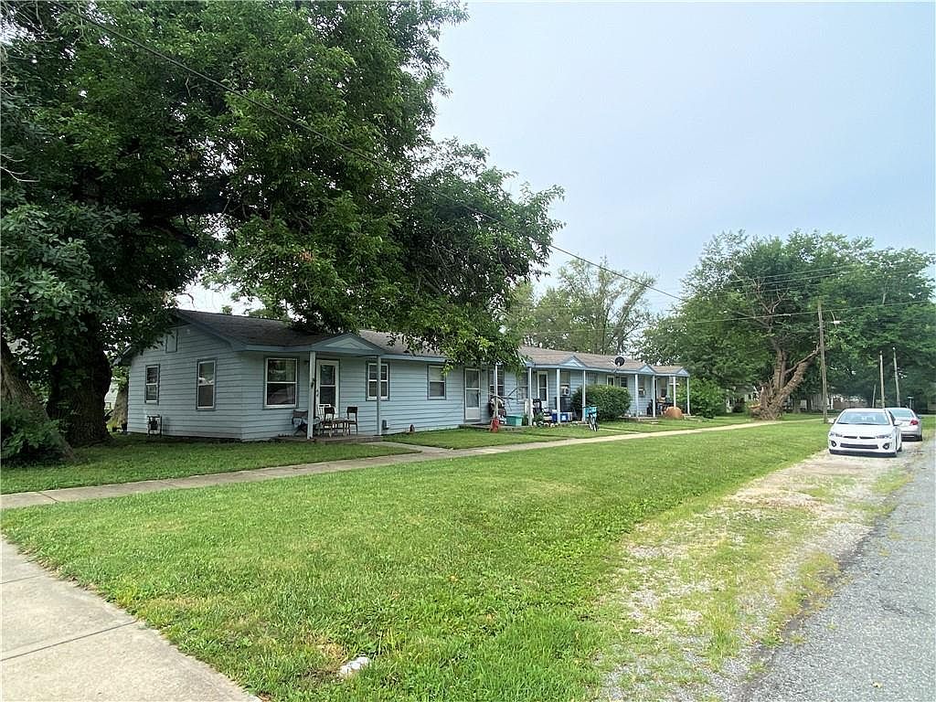 204 W 5th St, Wellsville, KS 66092 Zillow