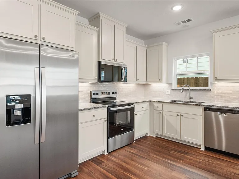 506 E Kimball St #2 — Photo 11