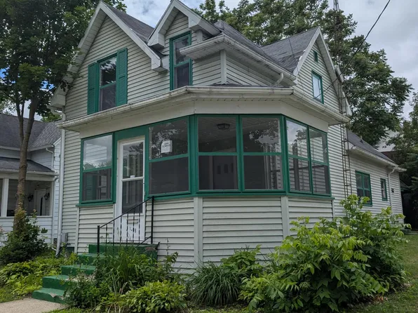 1608 2nd St, Jackson, MI 49203
