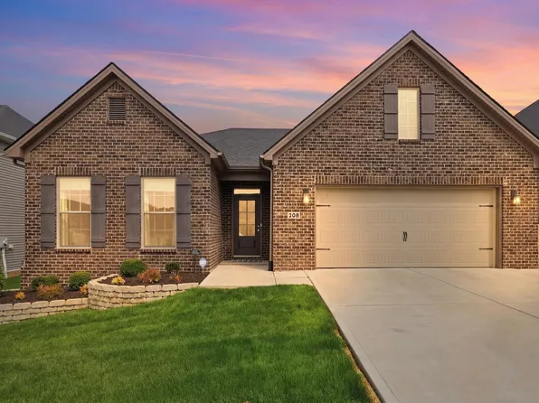 208 Little Leaf Dr, Nicholasville, KY 40356
