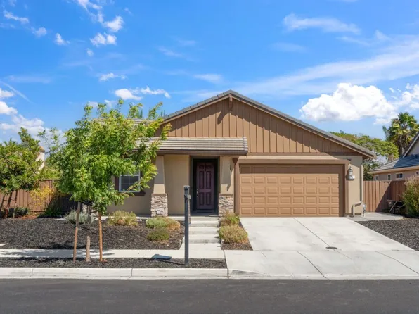 2741 Grayson St, Hollister, CA 95023