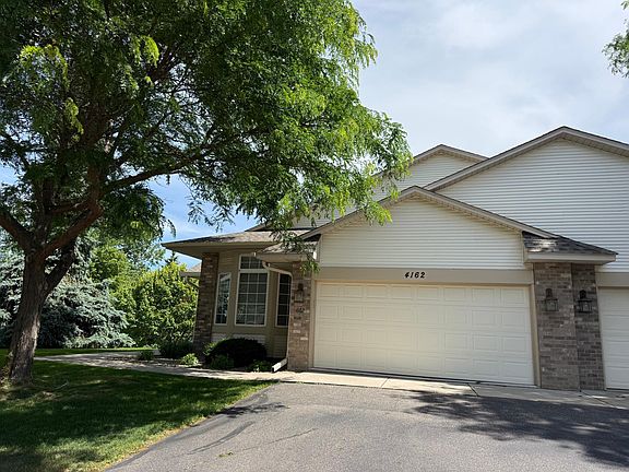 2nd image of 4162 Black Oaks Ln N