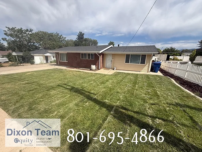 5 bed, 3.0 bath, 2103 sqft, $3,000 — Photo 2