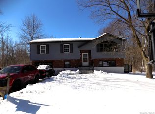 16 Baldwin Drive, Wappingers Falls, NY 12590