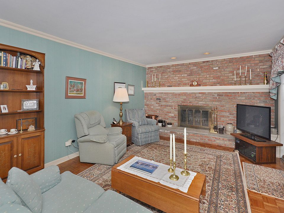 1st image of 573 Franklin Ave