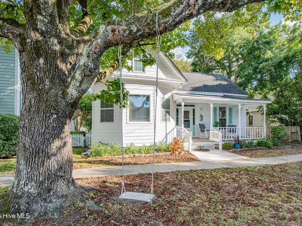 212 Orange Street, Beaufort, NC 28516