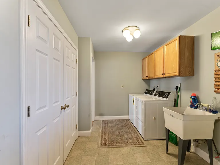 7 Lower County Rd — Photo 27