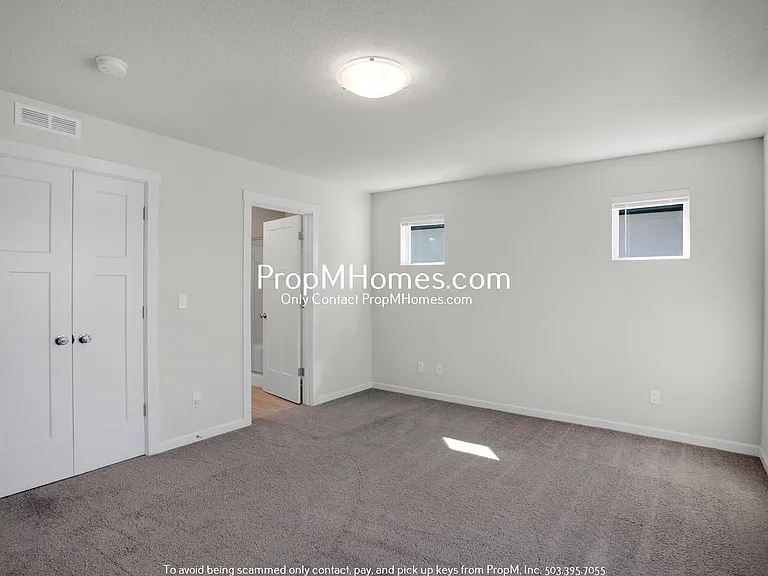10709 SW 72nd Ave — Photo 12