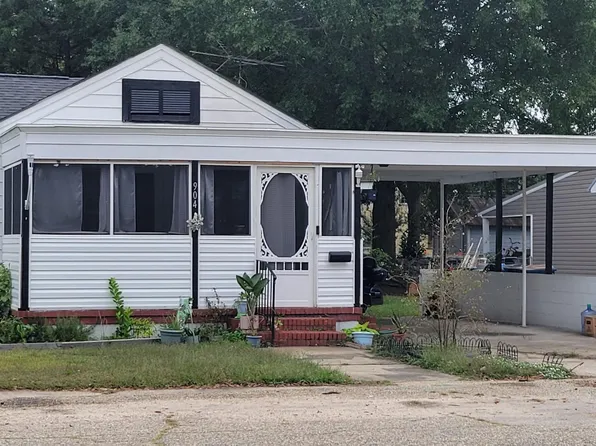 904 N McKay Ave, Dunn, NC 28334