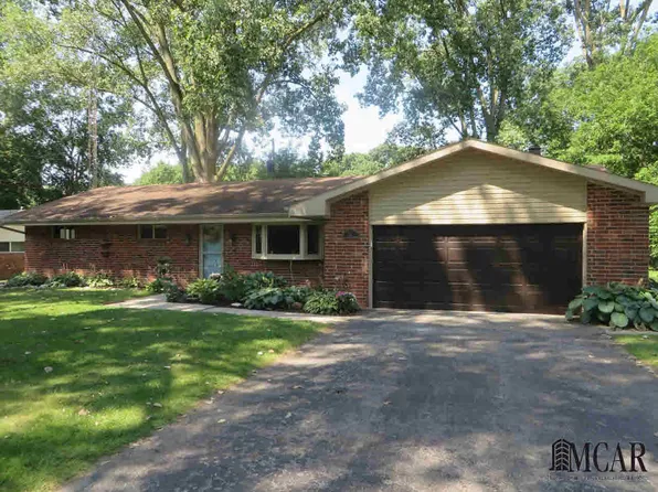 7001 Stockport Dr, Lambertville, MI 48144