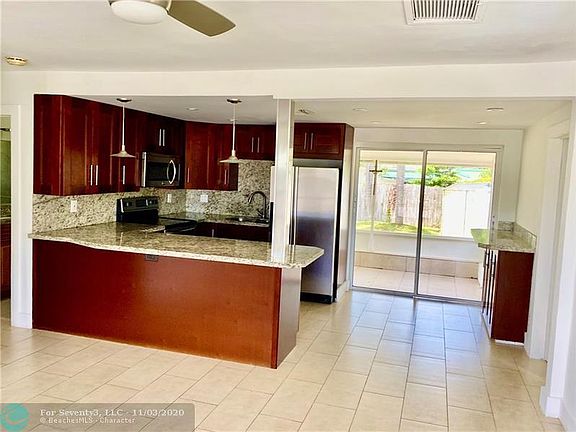 4th image of 4901 SW 43rd Ter