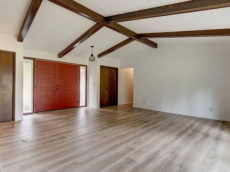 2156 Fairway Ln — Photo 11