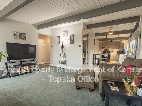 3rd image of 1629 SW 24th St
