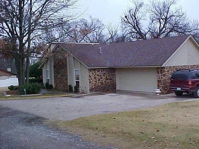 1st image of 4 Eastcreek Dr